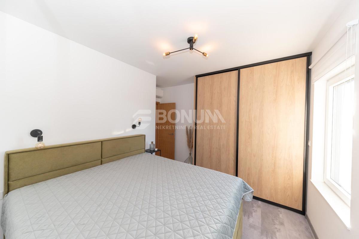Flat For sale - ŠIBENSKO-KNINSKA VODICE