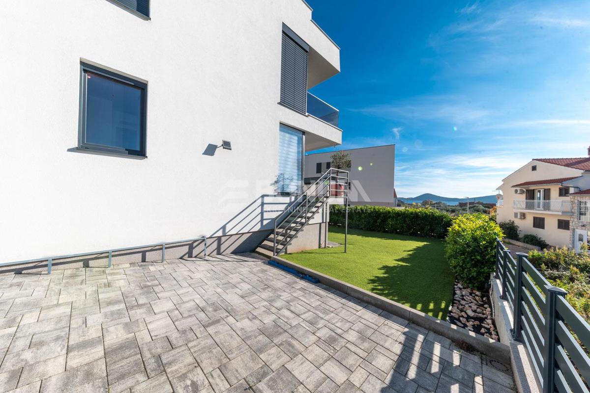 Flat For sale - ŠIBENSKO-KNINSKA VODICE