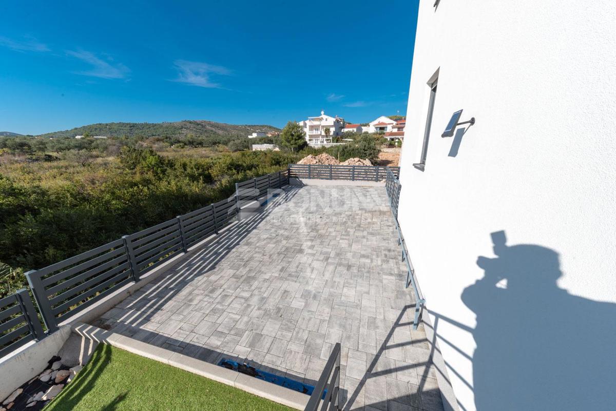 Flat For sale - ŠIBENSKO-KNINSKA VODICE