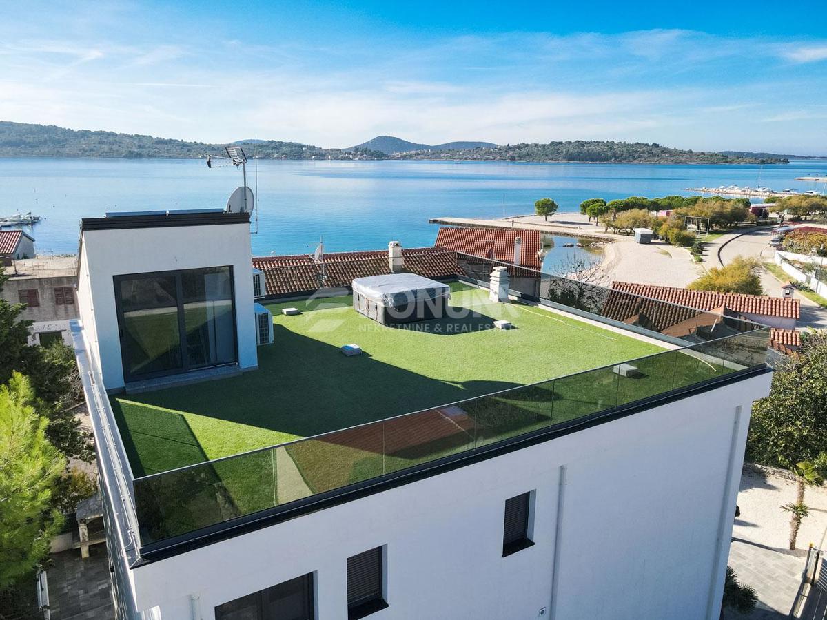 House For sale - šibensko-kninska Vodice - foto 1/35