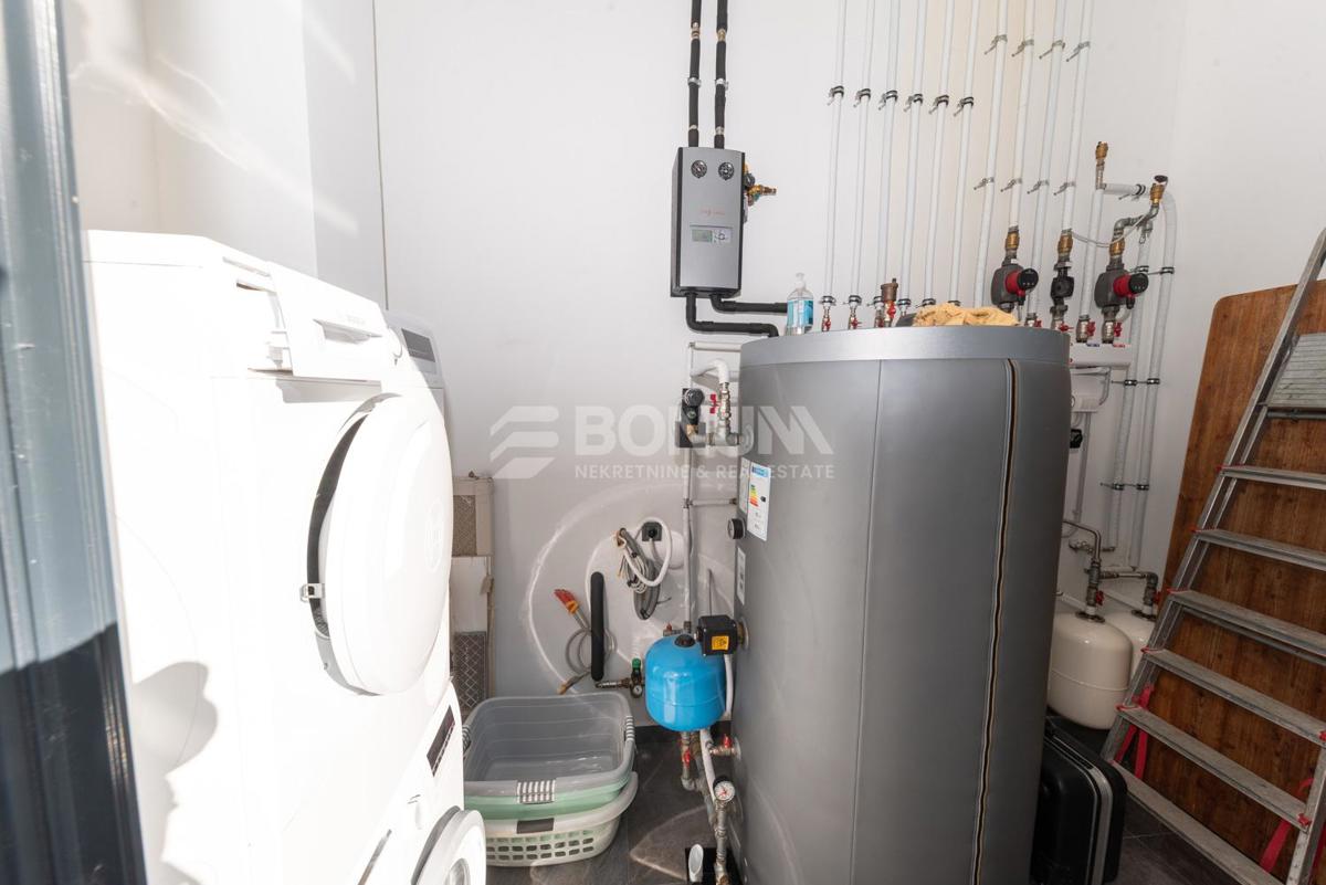 House For sale - ŠIBENSKO-KNINSKA VODICE
