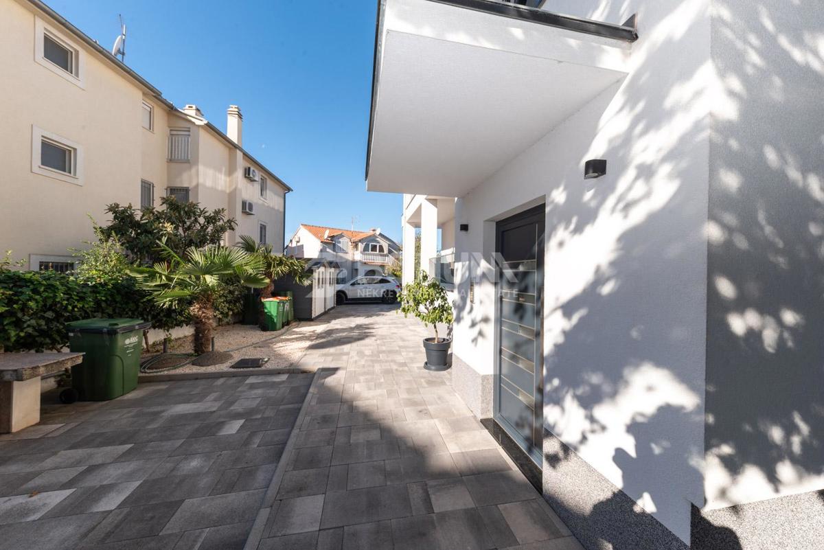 House For sale - ŠIBENSKO-KNINSKA VODICE