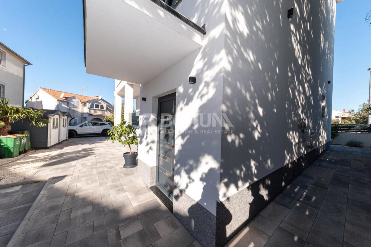 House For sale - ŠIBENSKO-KNINSKA VODICE