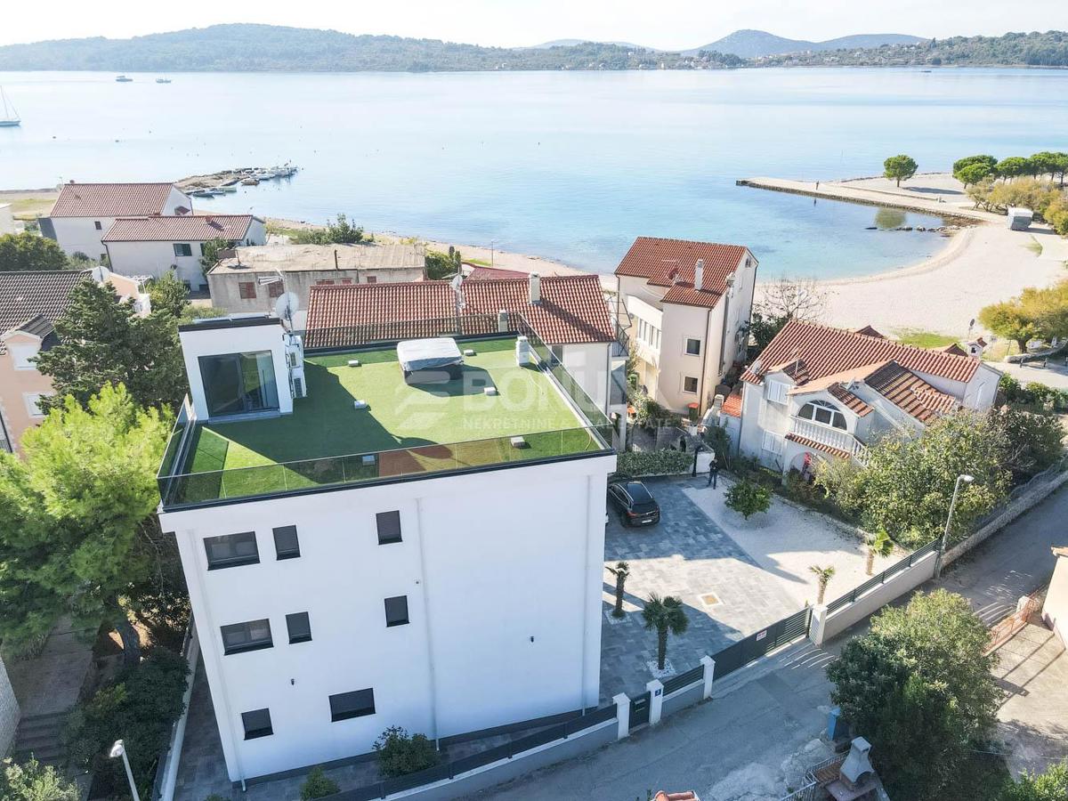 House For sale - ŠIBENSKO-KNINSKA VODICE