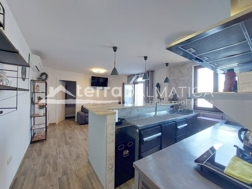 Apartment Zu verkaufen - ŠIBENSKO-KNINSKA MURTER