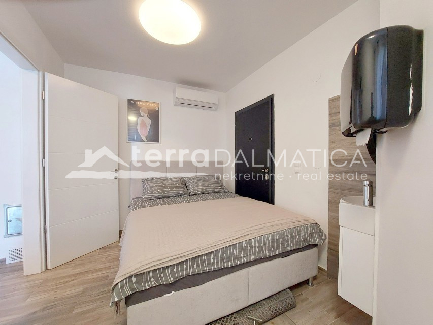 Apartment Zu verkaufen - ŠIBENSKO-KNINSKA MURTER