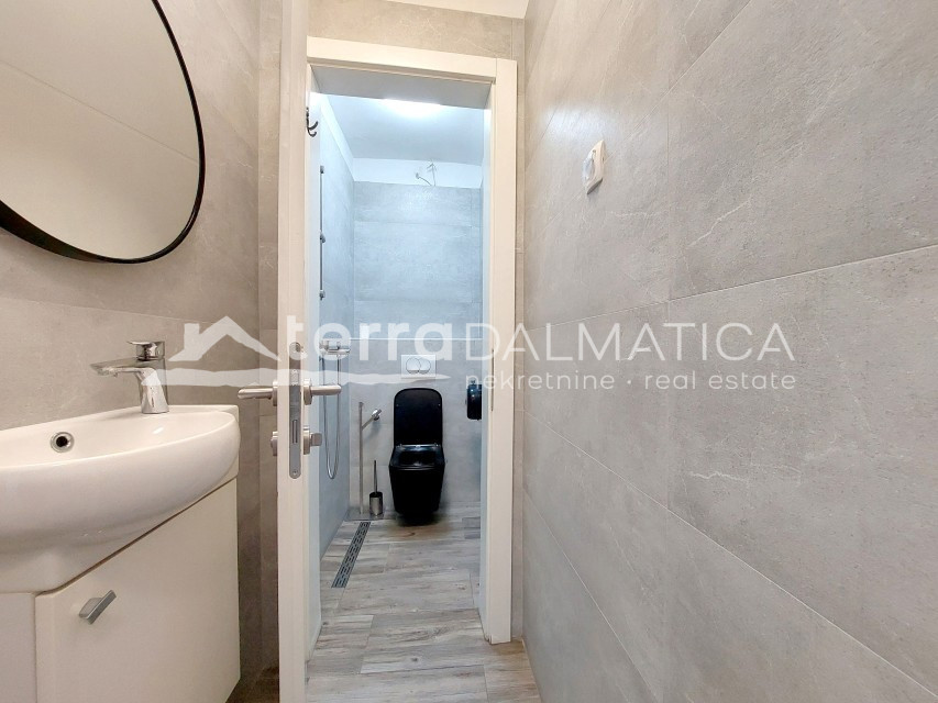 Apartment Zu verkaufen - ŠIBENSKO-KNINSKA MURTER