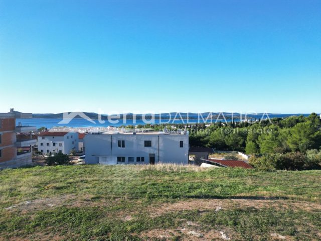 Zemljište na prodaju 2000 m² – Vodice