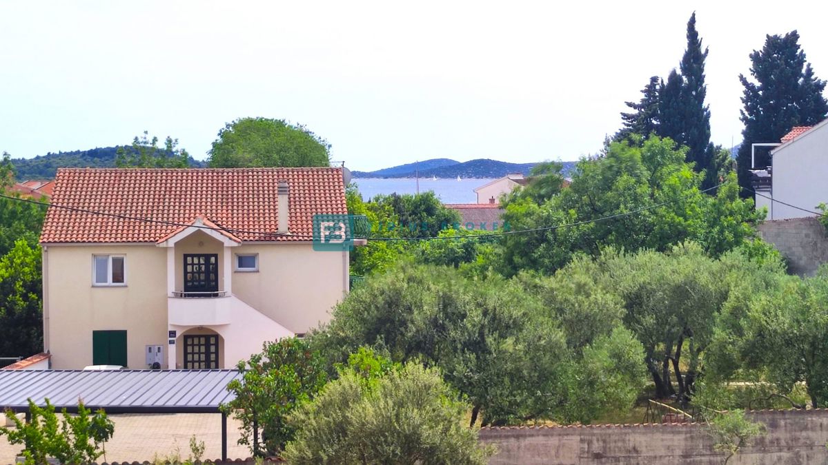 Dom Na predaj - ŠIBENSKO-KNINSKA VODICE