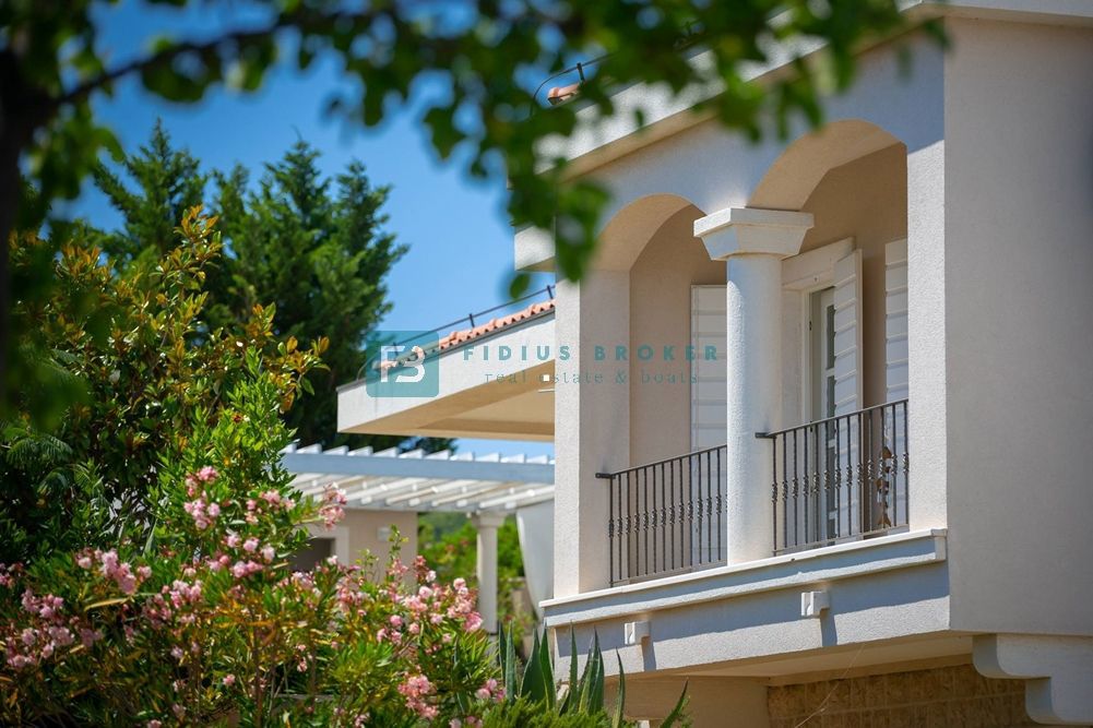 House For sale - ŠIBENSKO-KNINSKA VODICE