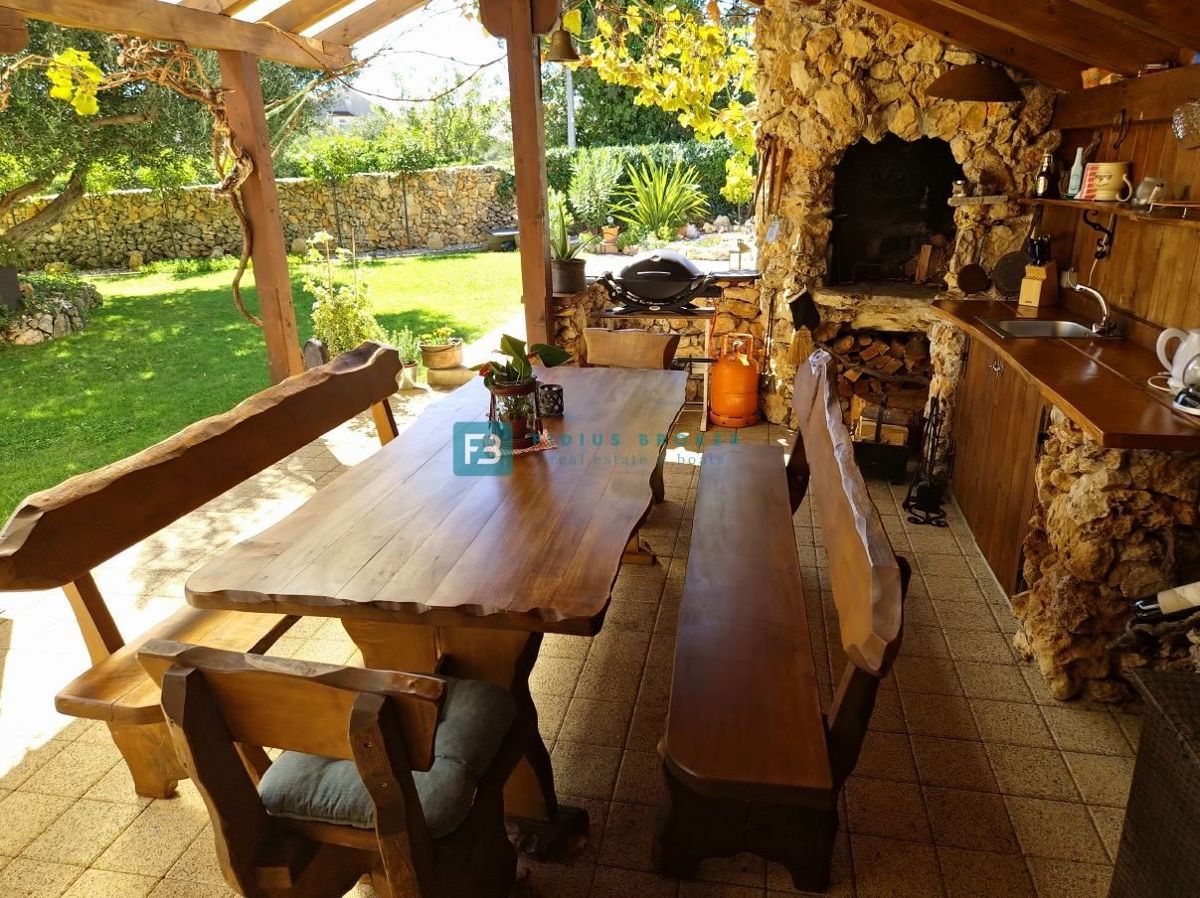 House For sale - ŠIBENSKO-KNINSKA VODICE