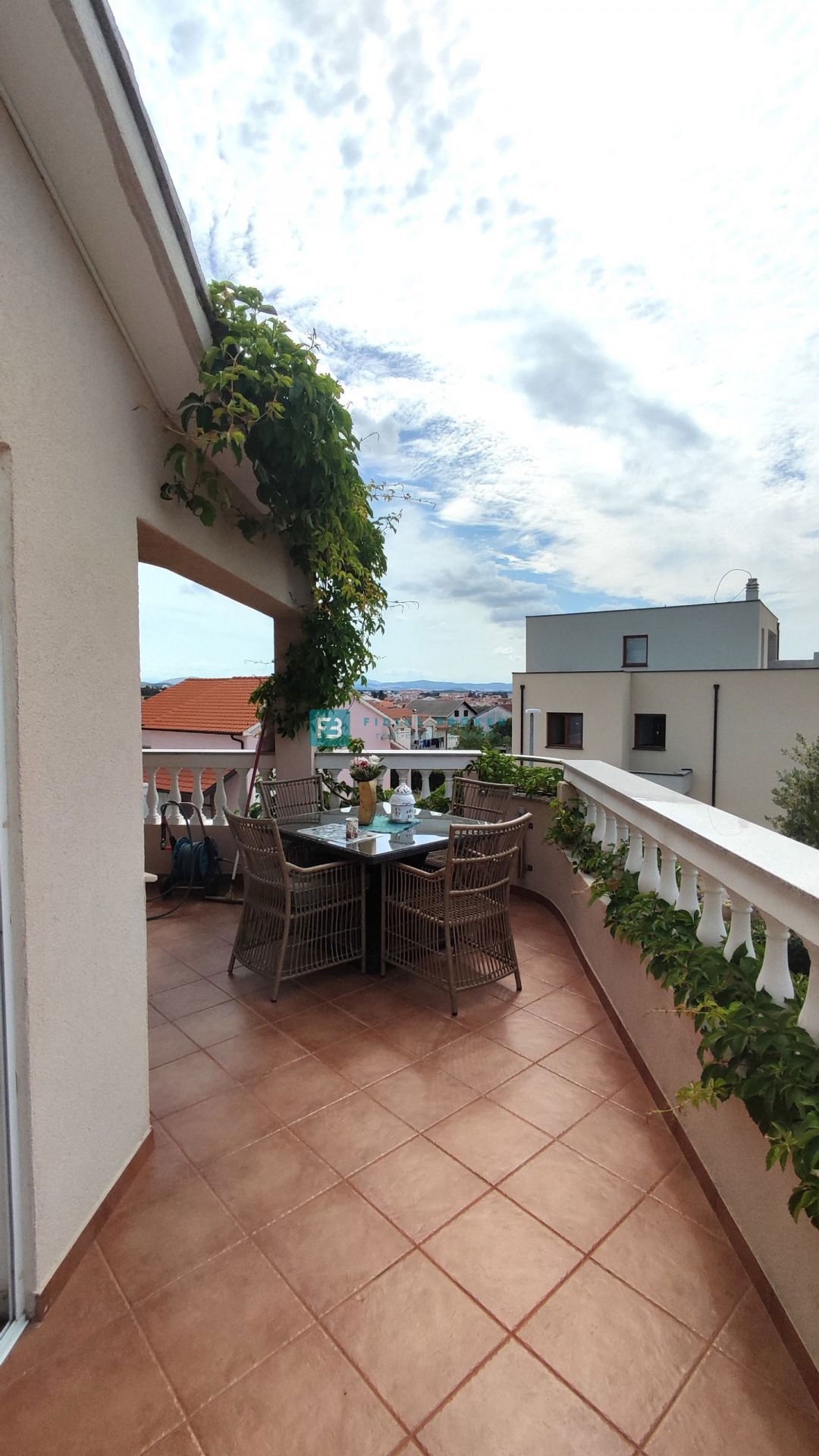House For sale - ŠIBENSKO-KNINSKA VODICE