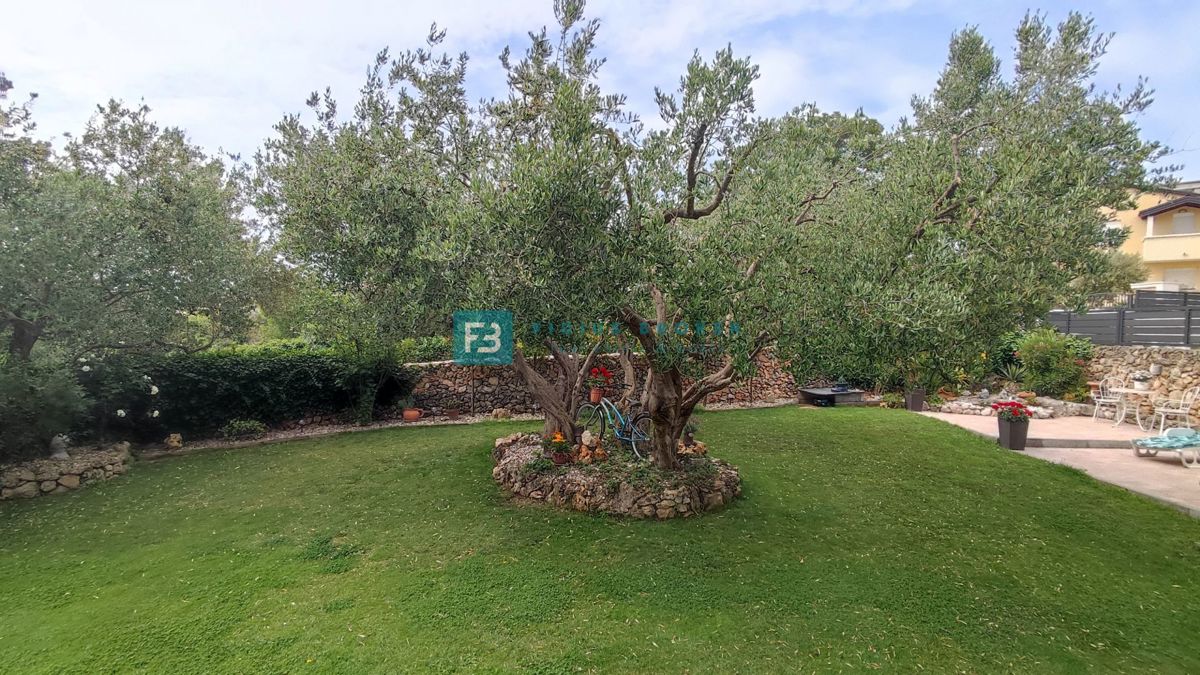 House For sale - ŠIBENSKO-KNINSKA VODICE
