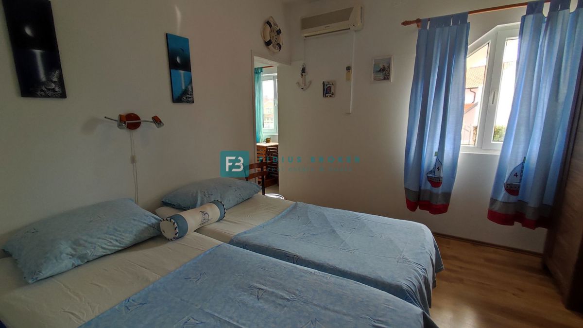 House For sale - ŠIBENSKO-KNINSKA VODICE