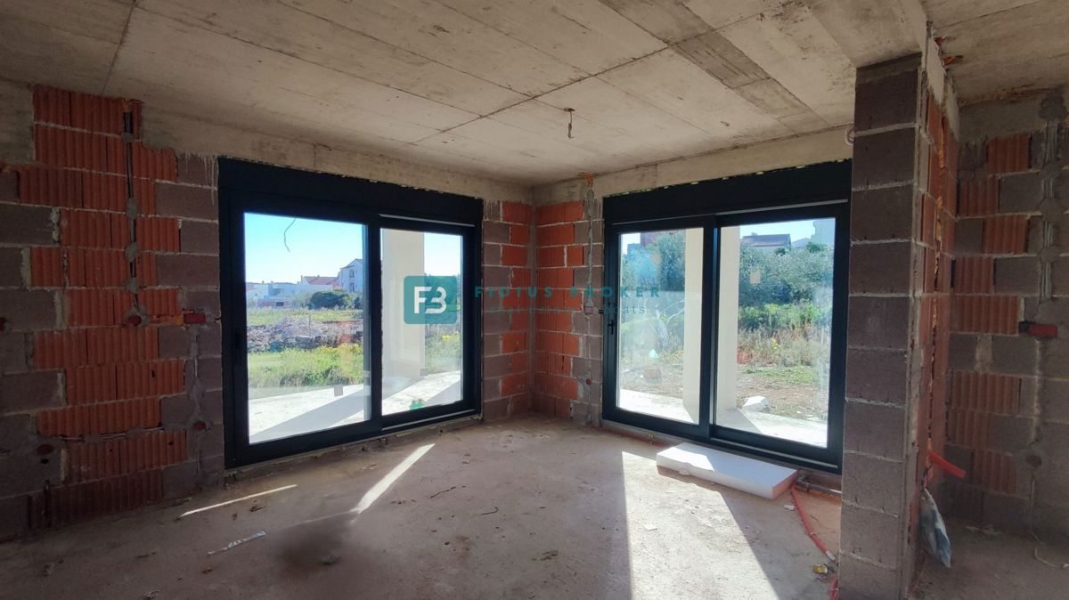 House For sale - ŠIBENSKO-KNINSKA VODICE
