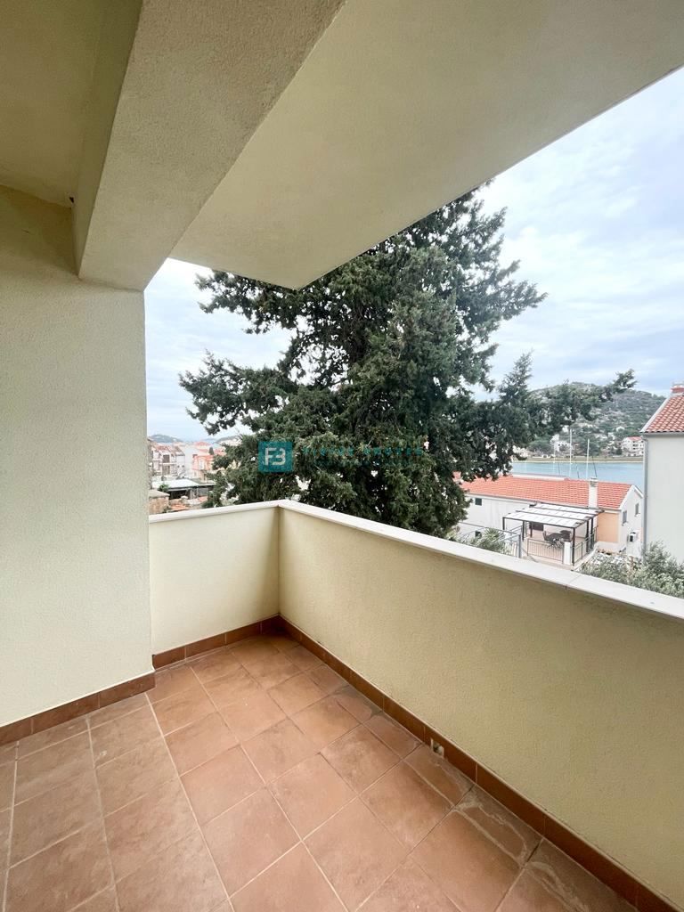 Dom Na predaj - ŠIBENSKO-KNINSKA MURTER
