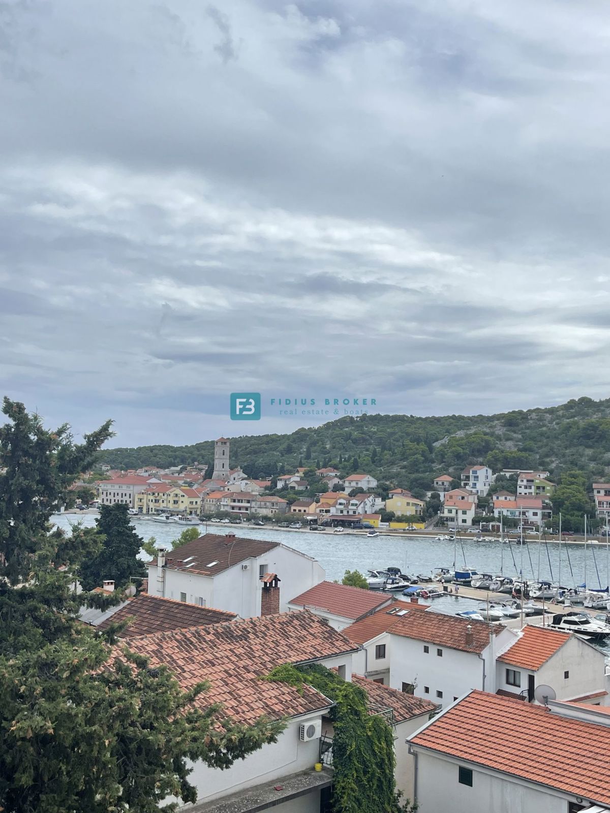 Dom Na predaj - ŠIBENSKO-KNINSKA MURTER