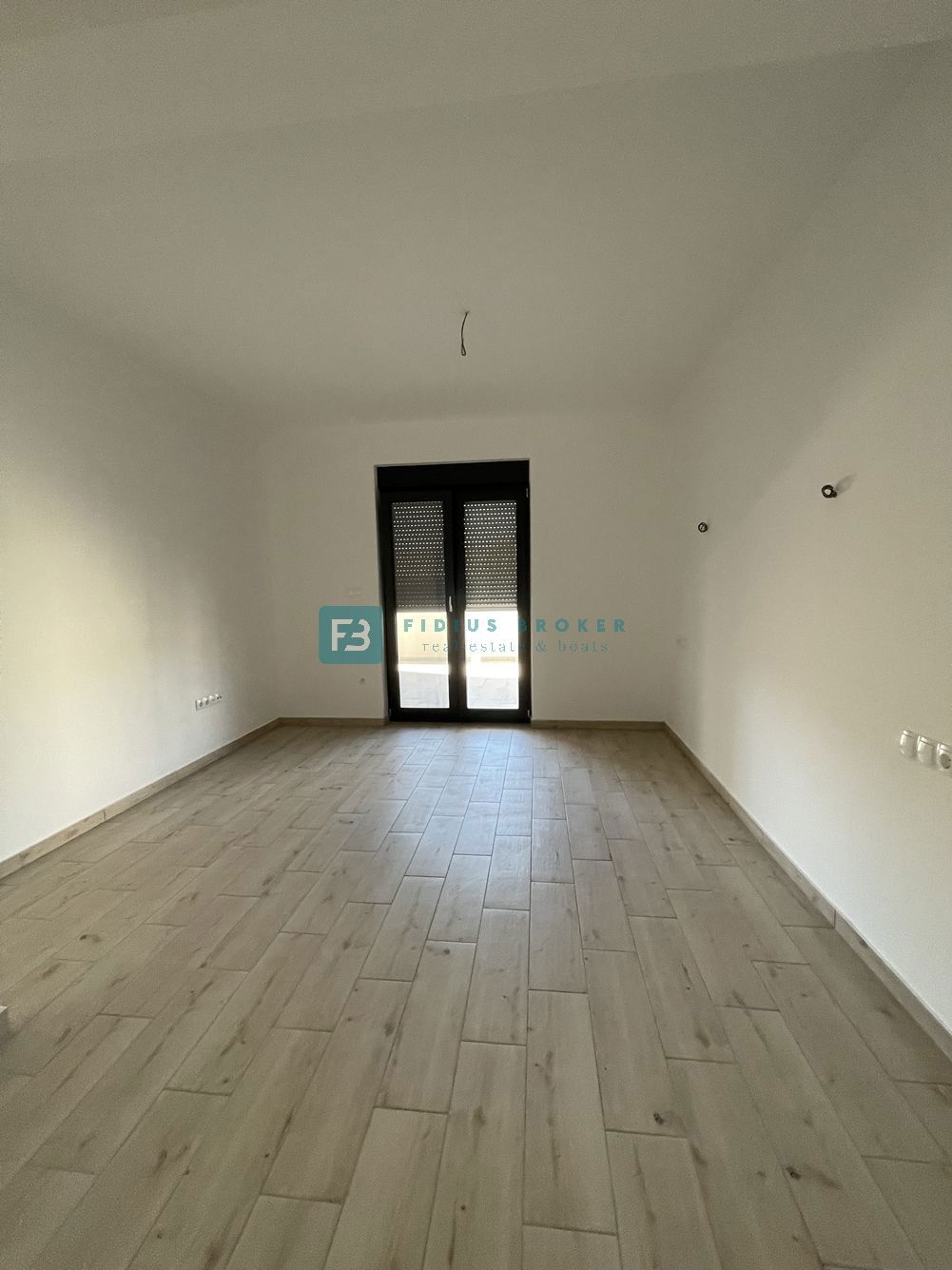 Flat For sale - ŠIBENSKO-KNINSKA VODICE