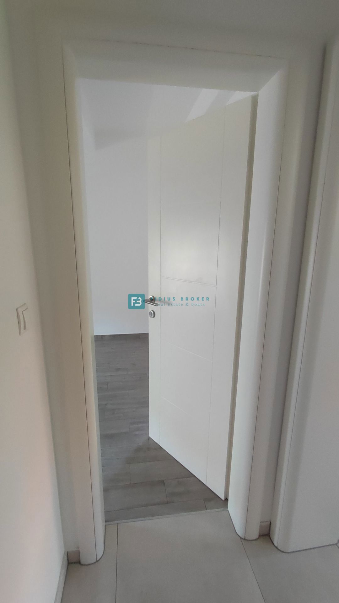 Flat For sale - ŠIBENSKO-KNINSKA VODICE