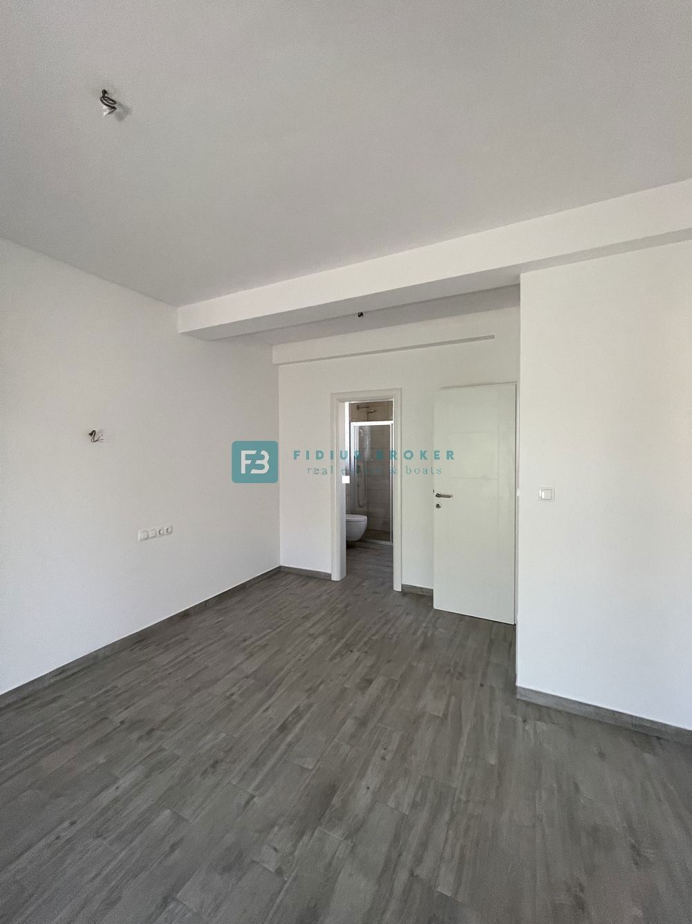Flat For sale - ŠIBENSKO-KNINSKA VODICE