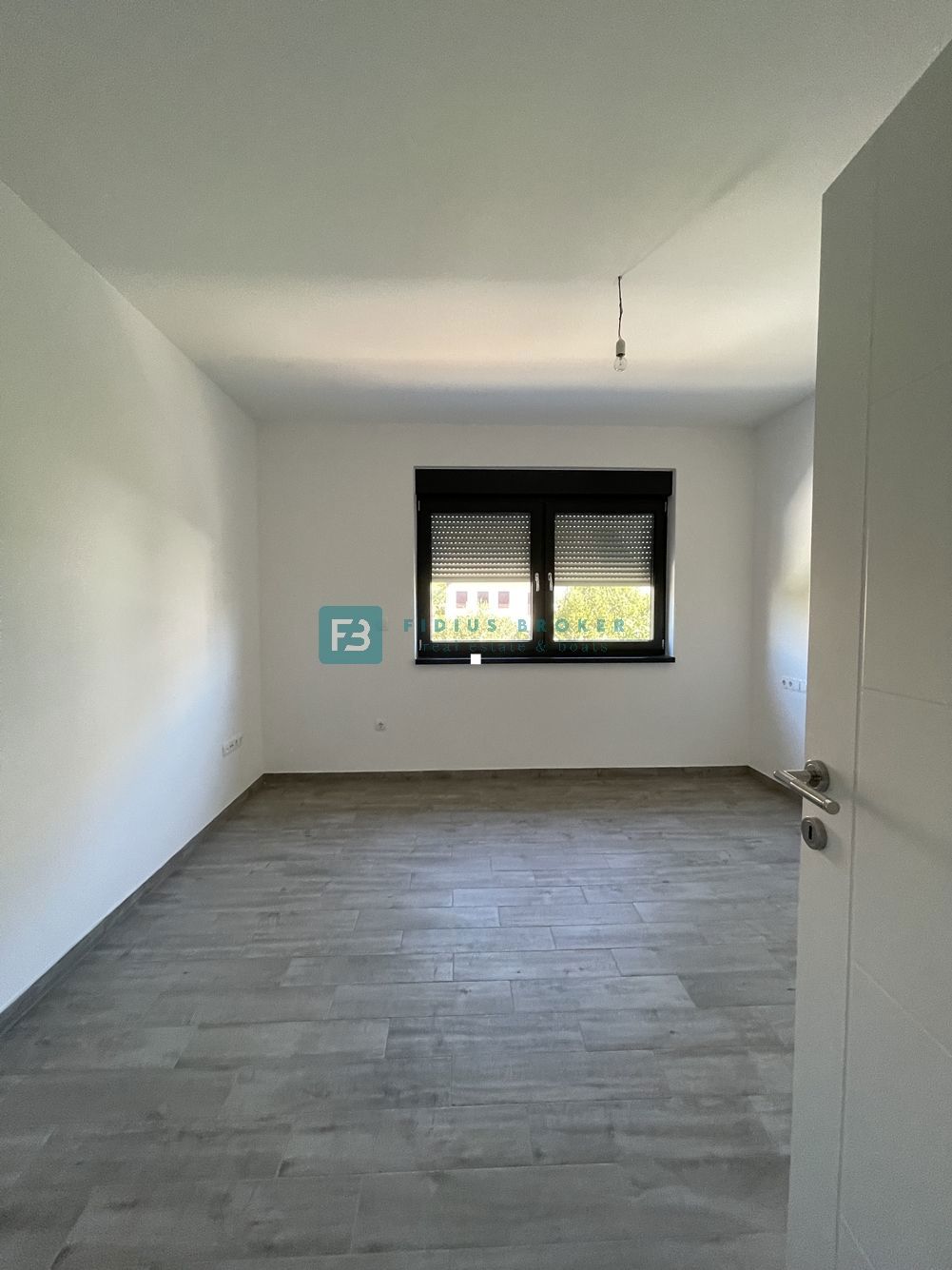Flat For sale - ŠIBENSKO-KNINSKA VODICE