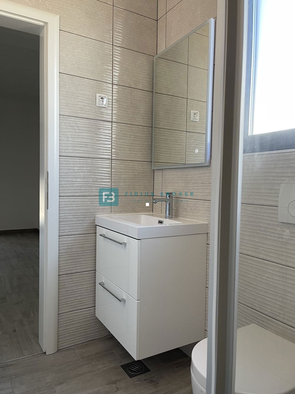 Flat For sale - ŠIBENSKO-KNINSKA VODICE