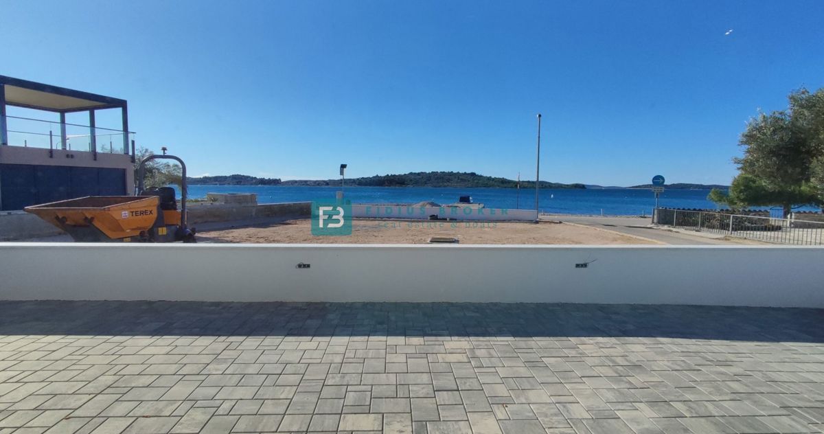 Lokal użytkowy Na sprzedaż - ŠIBENSKO-KNINSKA VODICE