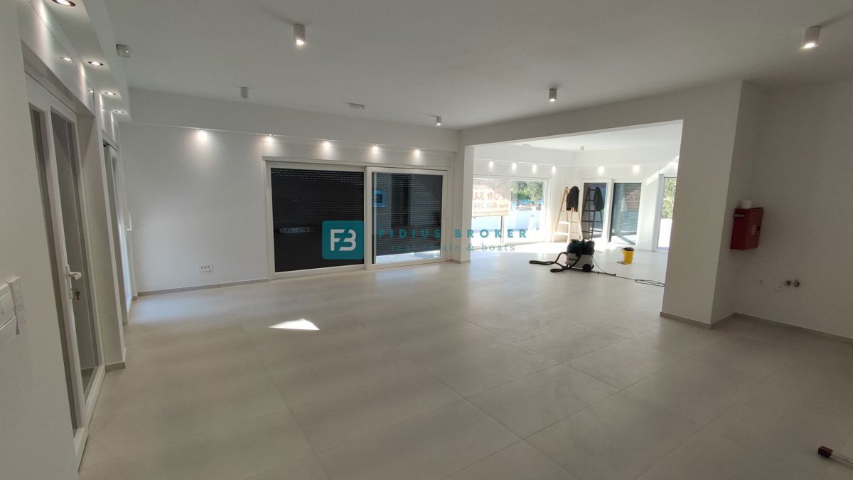 Lokal użytkowy Na sprzedaż - ŠIBENSKO-KNINSKA VODICE