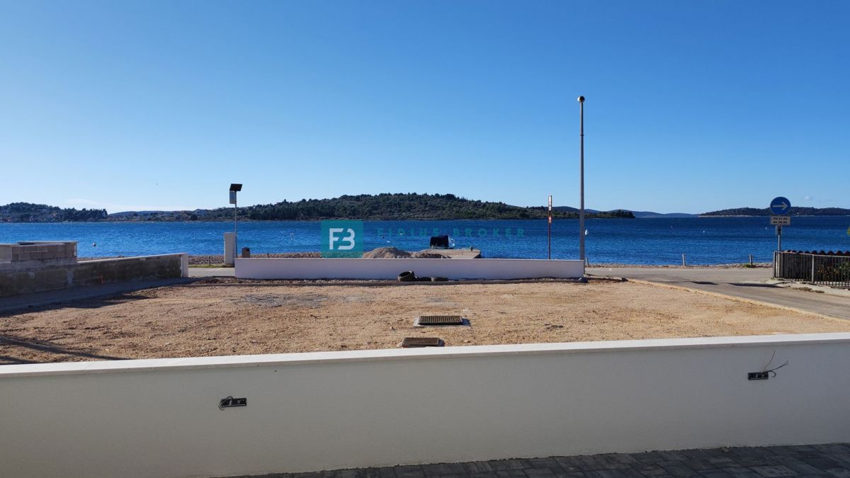 Lokal użytkowy Na sprzedaż - ŠIBENSKO-KNINSKA VODICE