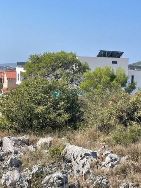 Land For sale - ŠIBENSKO-KNINSKA VODICE