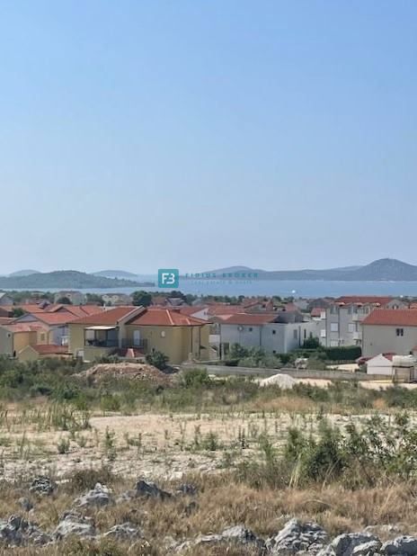 Land For sale - ŠIBENSKO-KNINSKA VODICE