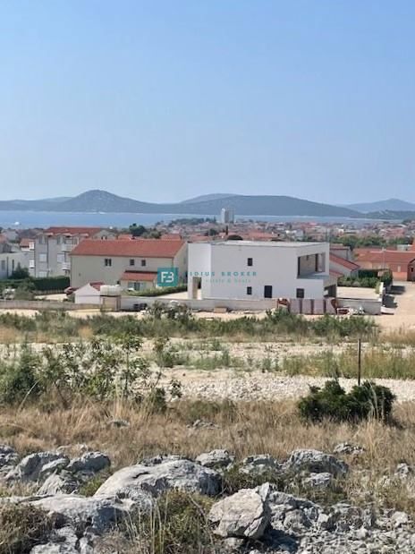 Land For sale - ŠIBENSKO-KNINSKA VODICE