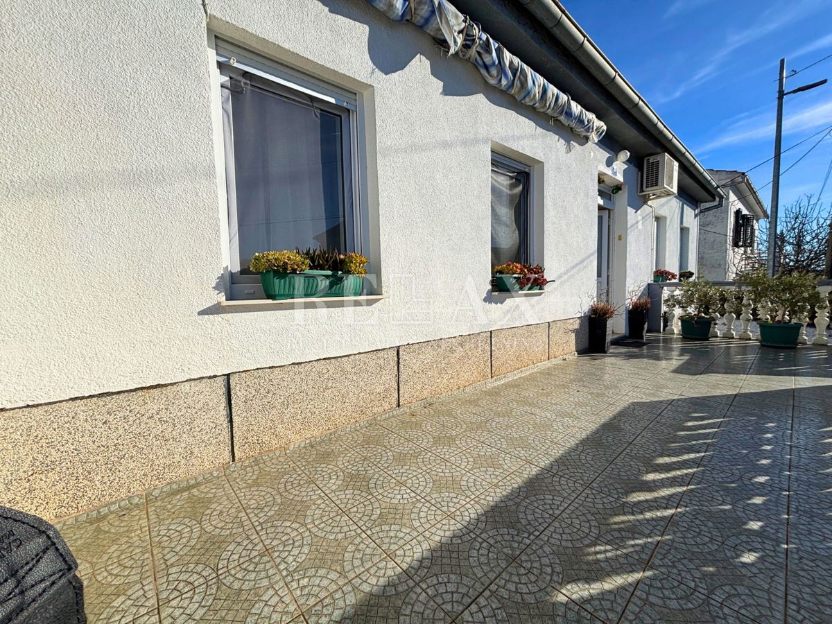 Kuća Na prodaju - PRIMORSKO-GORANSKA CRIKVENICA
