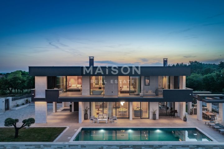 House for sale 401 m² – Marčana