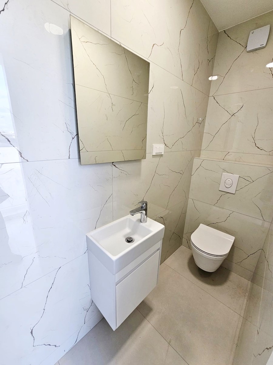 Appartement À vendre - ŠIBENSKO-KNINSKA VODICE