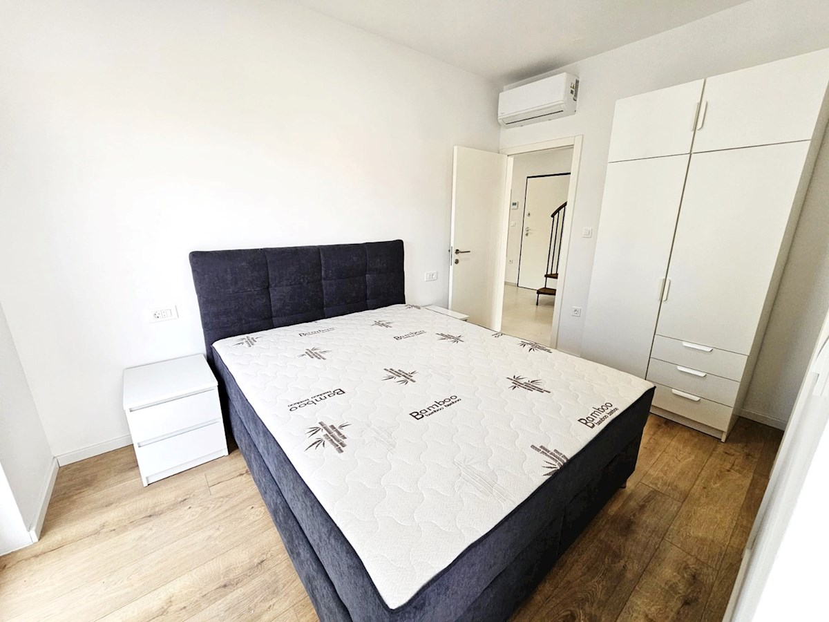 Appartement À vendre - ŠIBENSKO-KNINSKA VODICE
