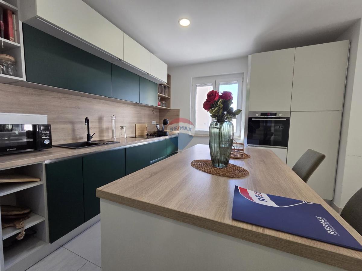 Apartmán Na predaj - PRIMORSKO-GORANSKA KOSTRENA