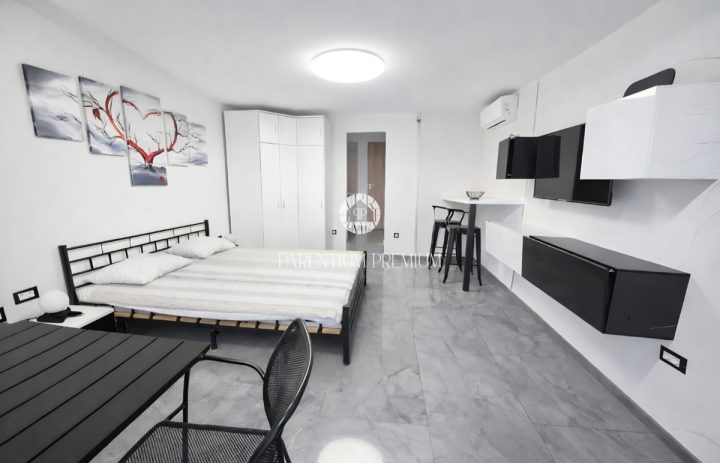 Komerční na prodej 24 m² – Poreč