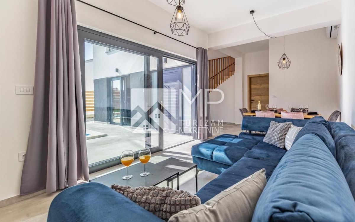 House For sale - ISTARSKA MEDULIN