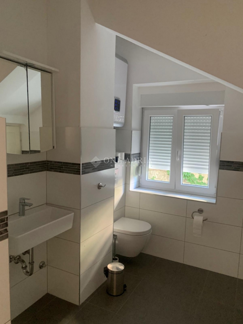 Haus Zu verkaufen - PRIMORSKO-GORANSKA KRALJEVICA