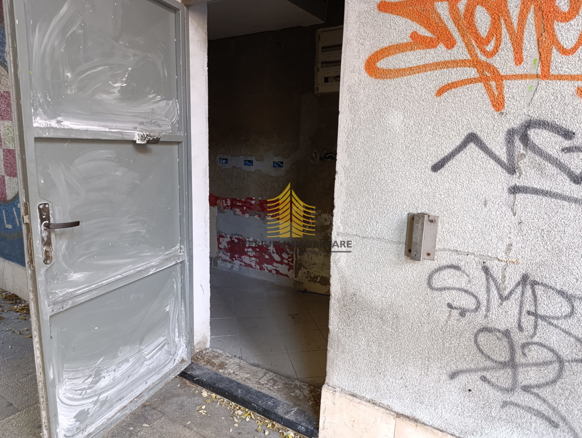 Poslovni prostor Za najam - SPLITSKO-DALMATINSKA BRAČ