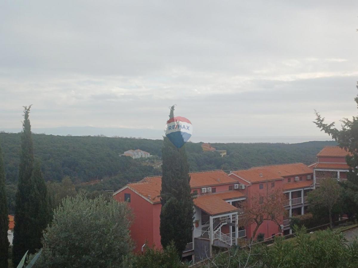 Flat For sale MARČANA