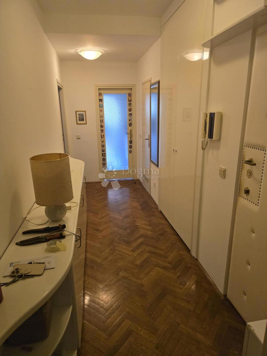Apartmán Na predaj - GRAD ZAGREB ZAGREB