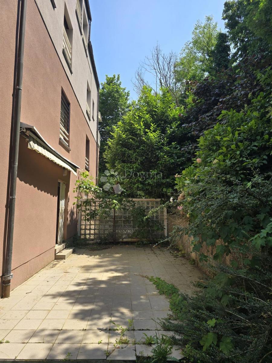 Apartmán Na predaj - GRAD ZAGREB ZAGREB