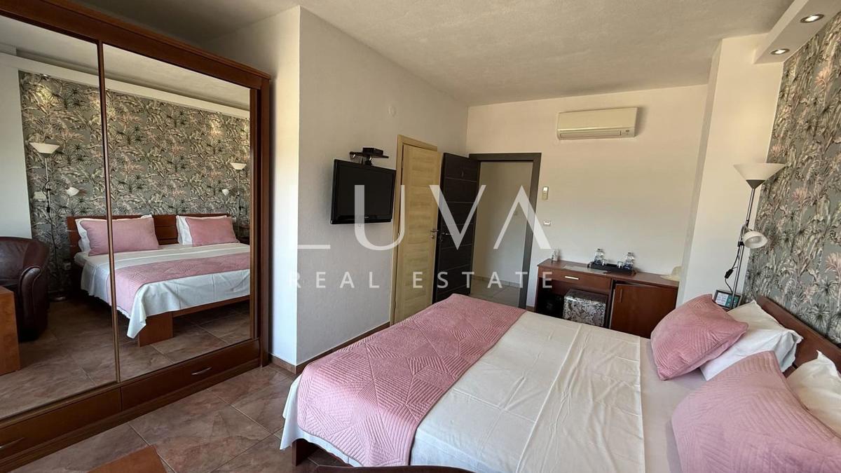 House For sale - SPLITSKO-DALMATINSKA VIS