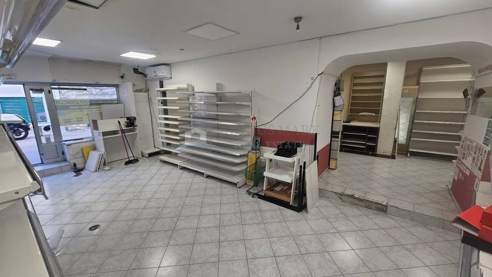 Commerciale In vendita - ŠIBENSKO-KNINSKA VODICE