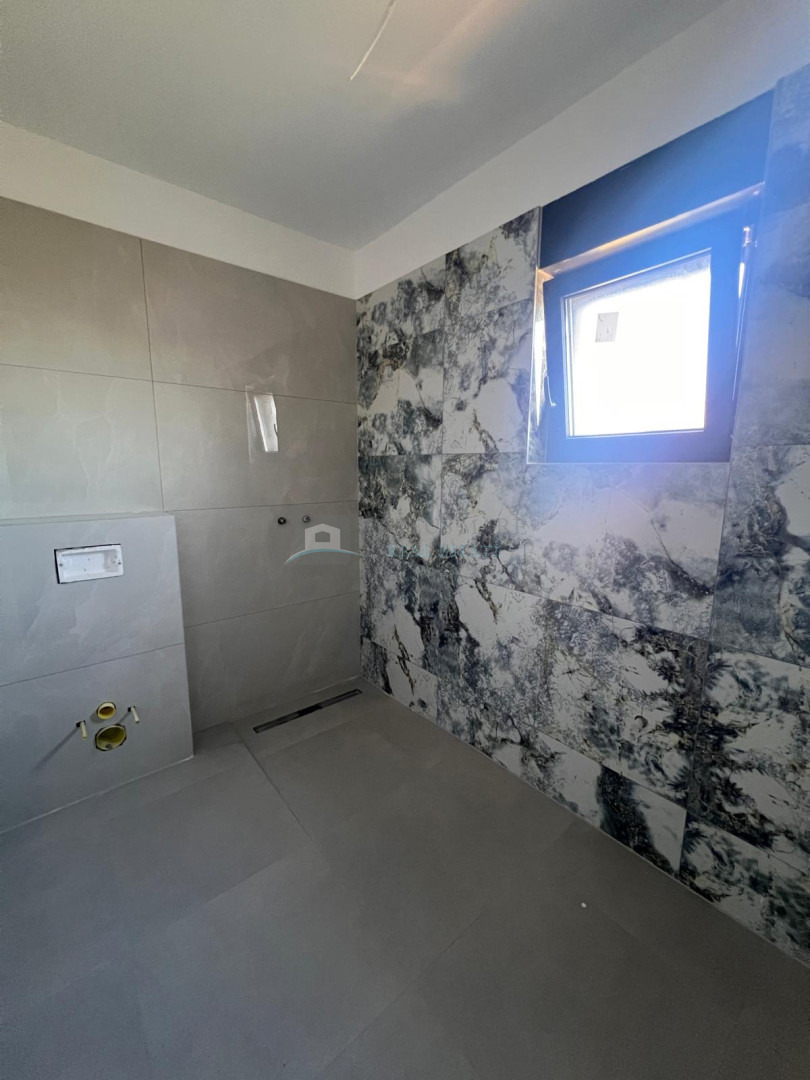 Flat For sale - ŠIBENSKO-KNINSKA TRIBUNJ