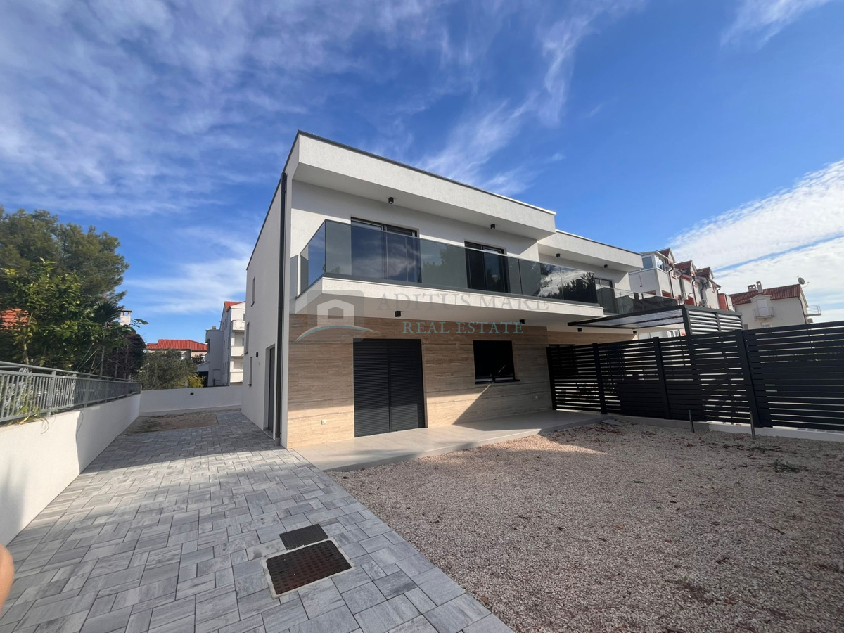 House For sale - šibensko-kninska Vodice - foto 1/18