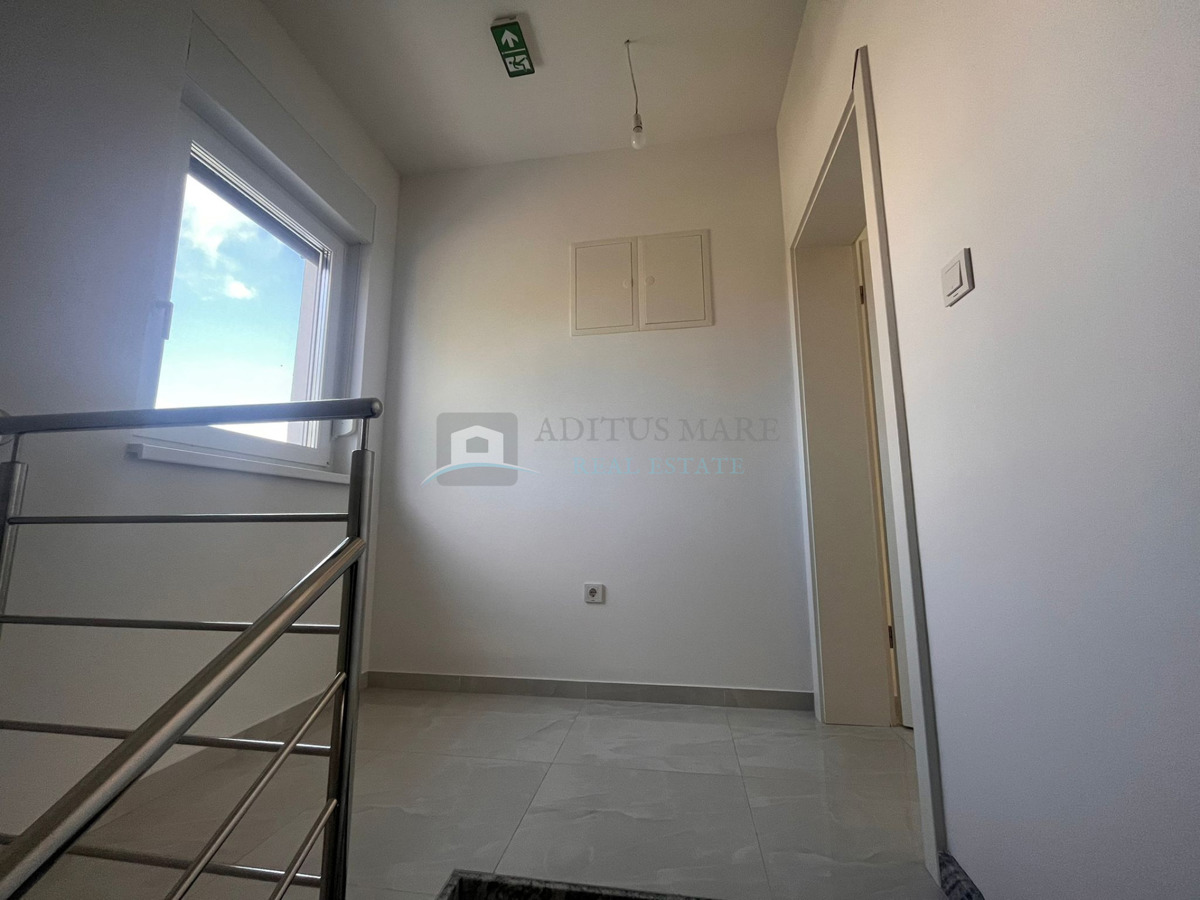House For sale - ŠIBENSKO-KNINSKA VODICE