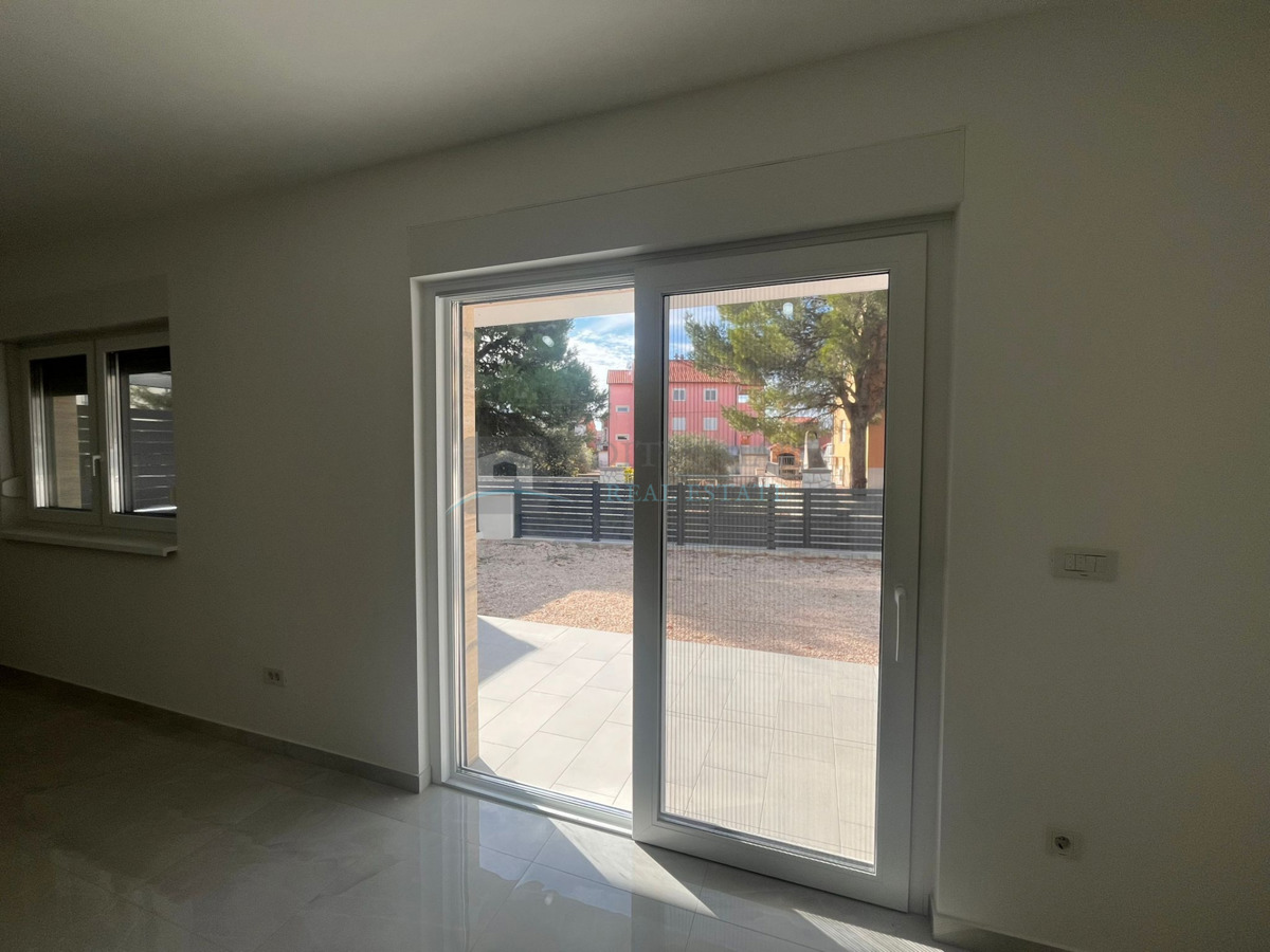 House For sale - ŠIBENSKO-KNINSKA VODICE